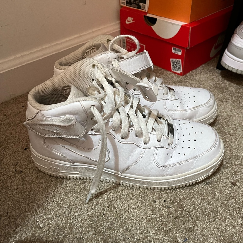air force 1 mid